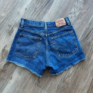 Levi’s red tag denim shorts